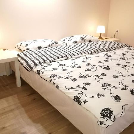 White Rose Apartment บูดาเปสต์ ภายนอก รูปภาพ