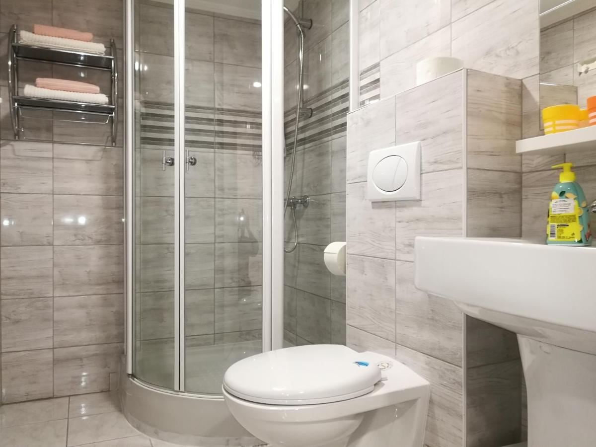 White Rose Apartment บูดาเปสต์ ภายนอก รูปภาพ