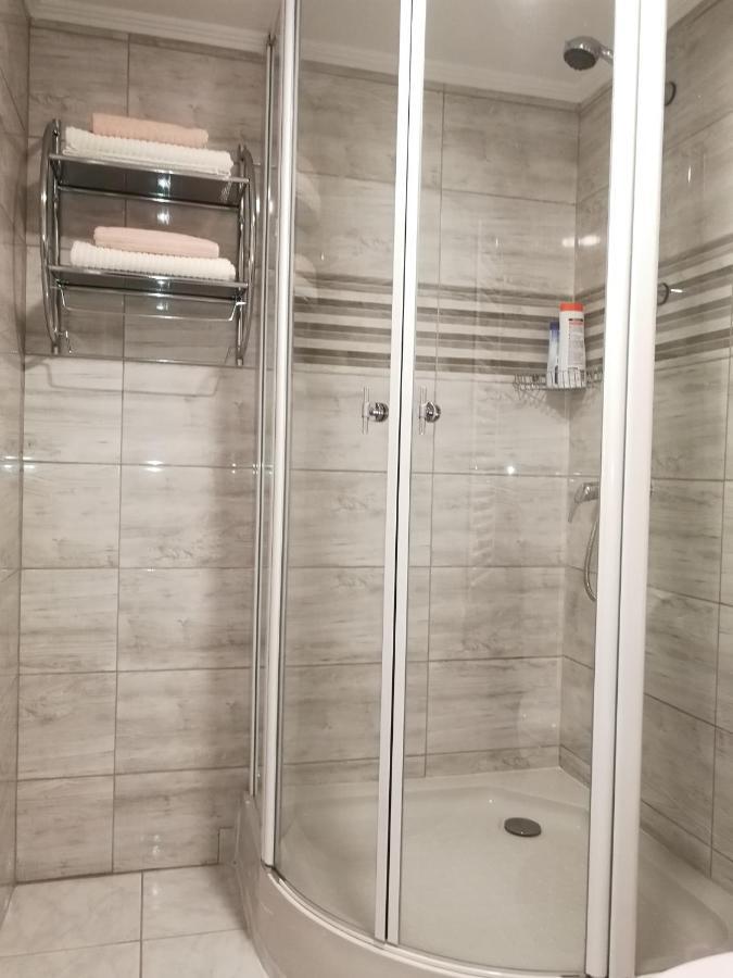 White Rose Apartment บูดาเปสต์ ภายนอก รูปภาพ